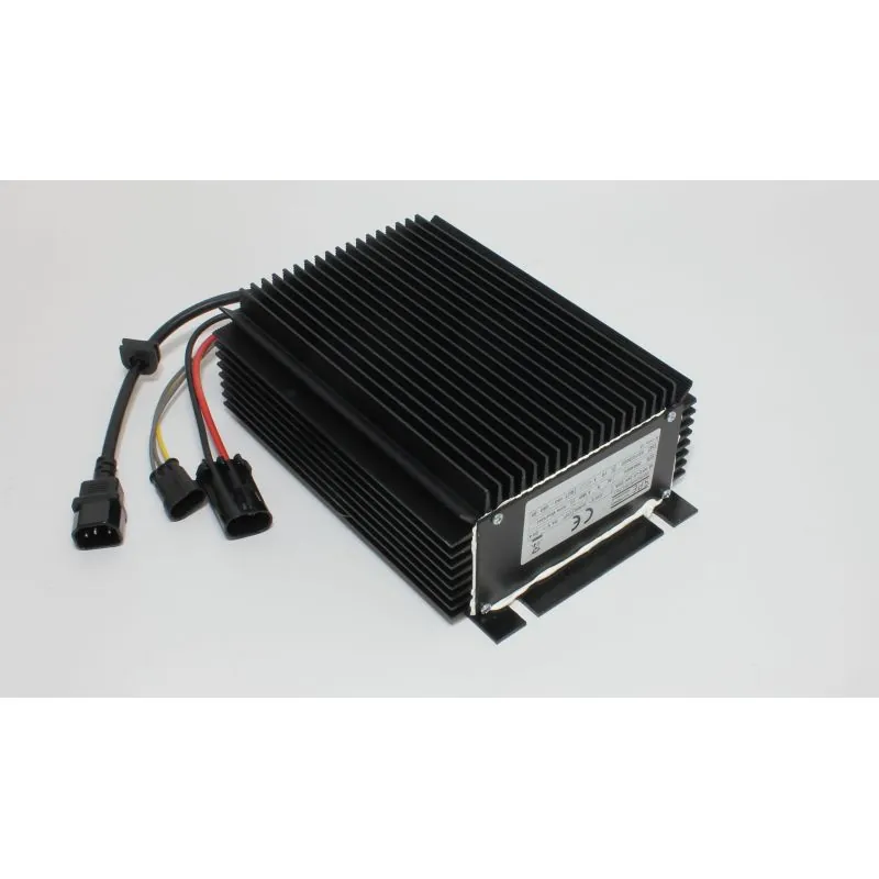 CHARGEUR EMBARQUE 24V 20A 230V